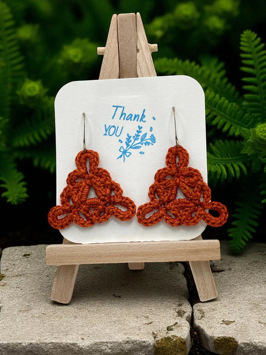 Celtic Triangle in burnt orange Tangles & Twine