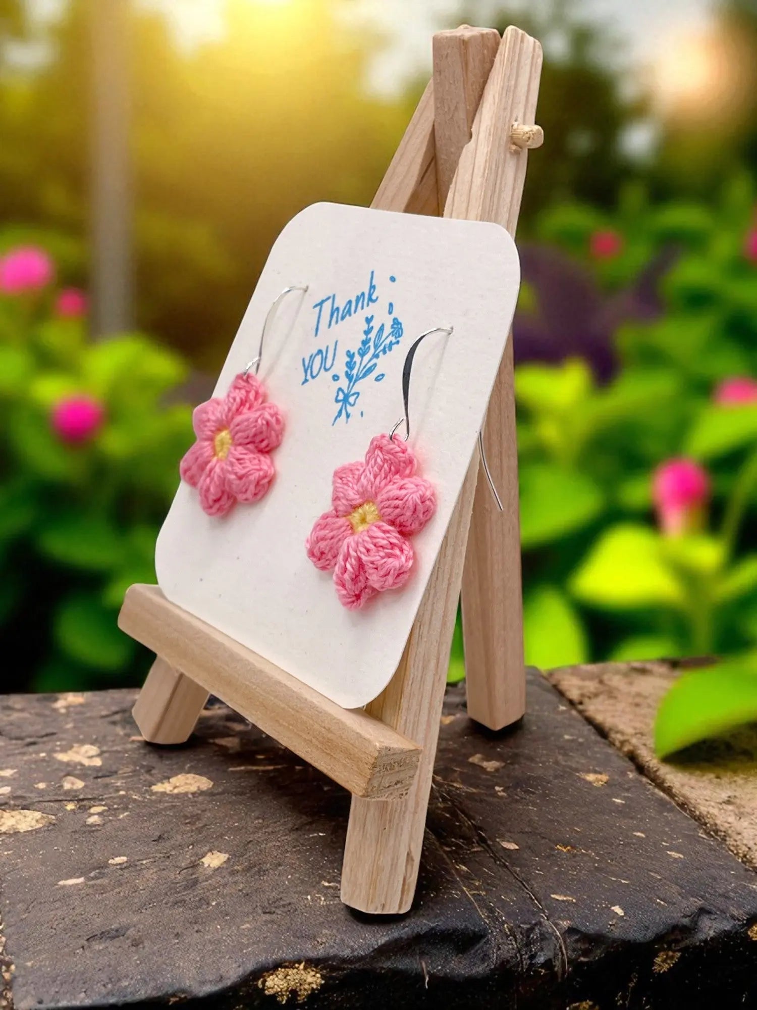 Dangly Puff Flower in pink Tangles & Twine