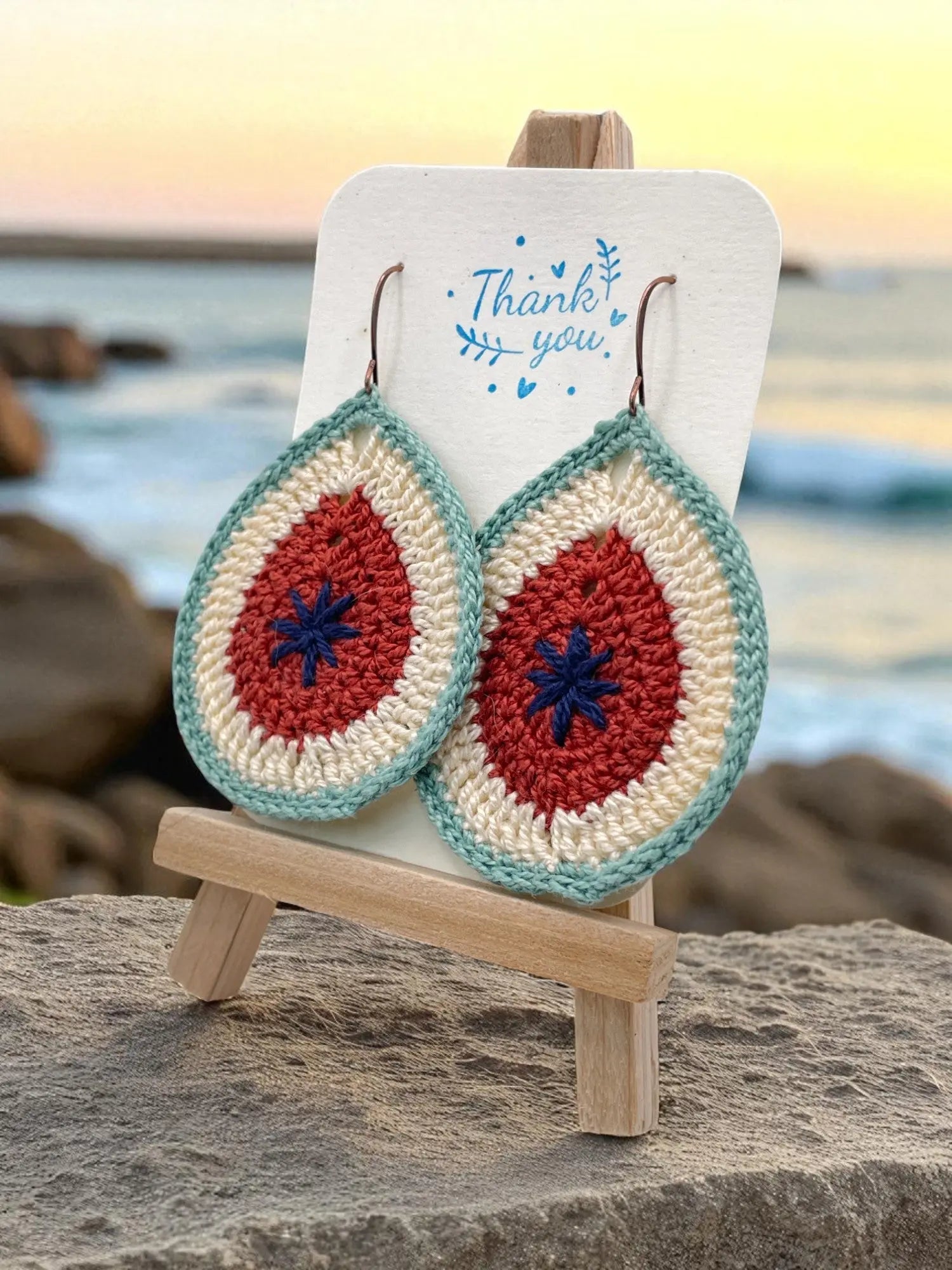 Fancy Teardrop inspired by an avocado Tangles & Twine