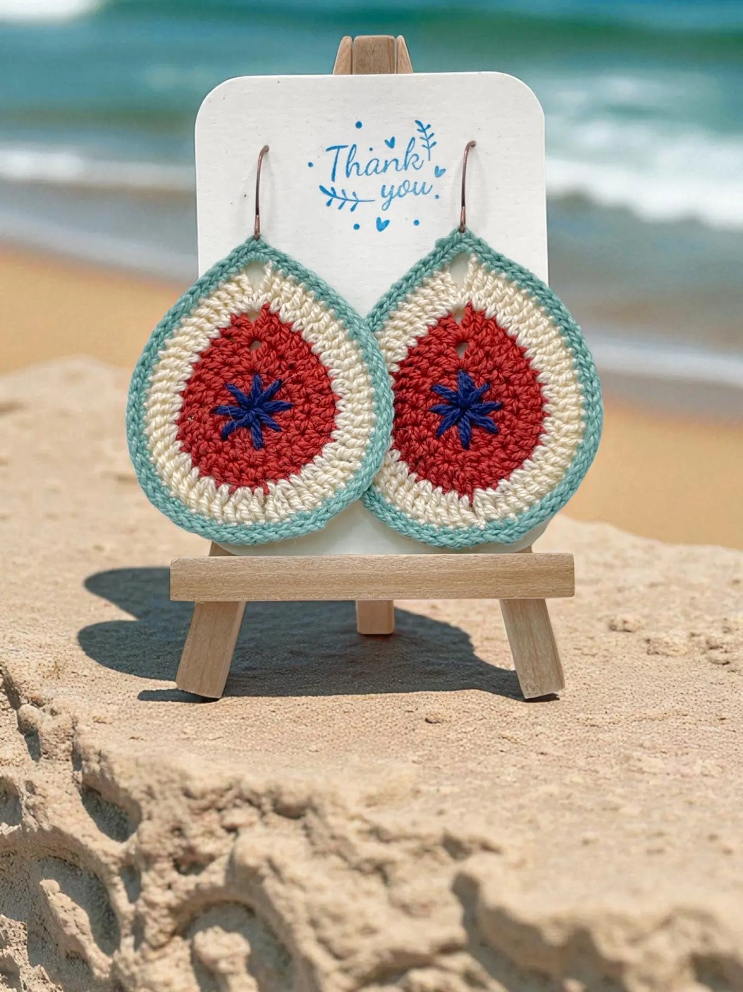 Fancy Teardrop inspired by an avocado Tangles & Twine