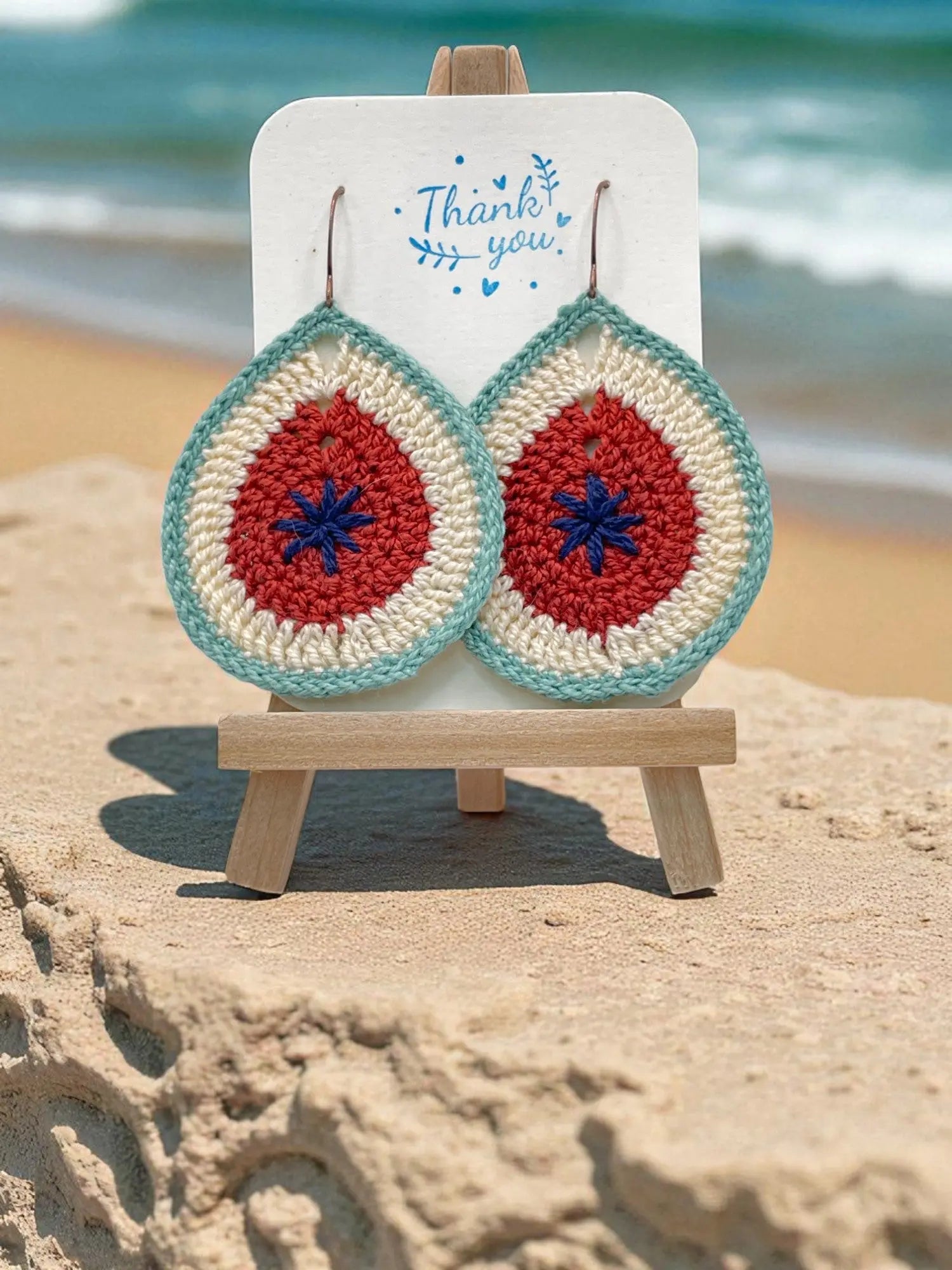 Fancy Teardrop inspired by an avocado Tangles & Twine