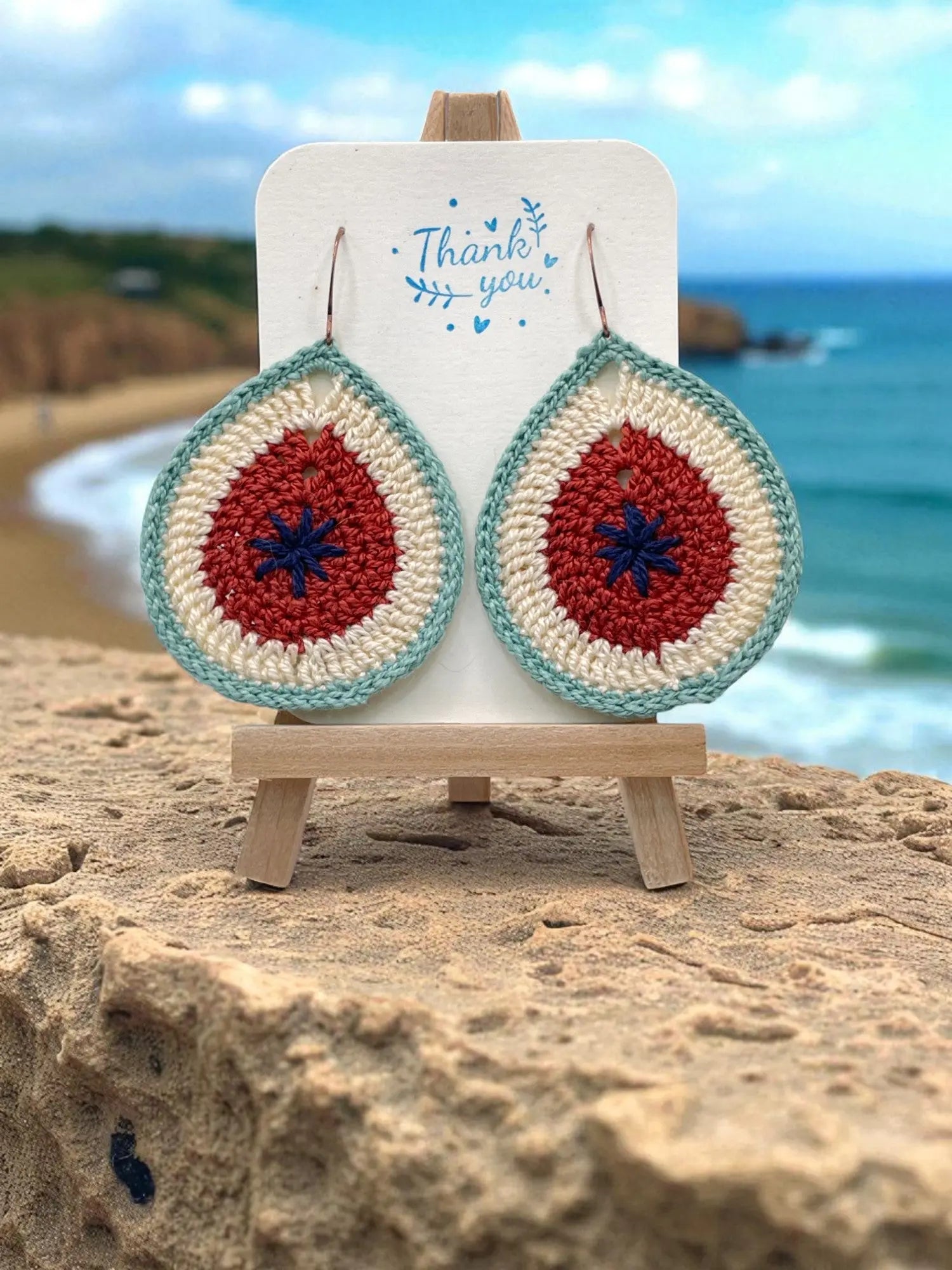 Fancy Teardrop inspired by an avocado Tangles & Twine