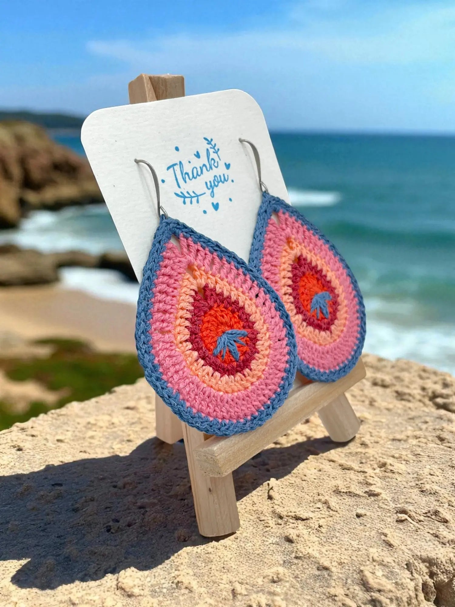 Fancy Teardrop in pinks and blues Tangles & Twine