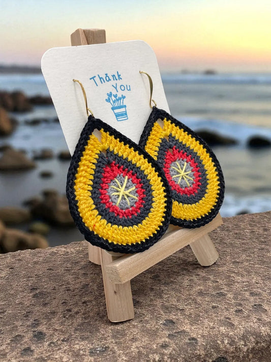 Fancy Teardrop inspired by fire Tangles & Twine