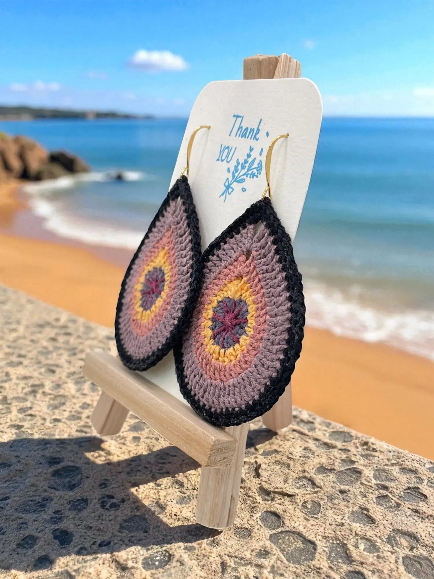 Fancy Teardrop in shades of mauve Tangles & Twine