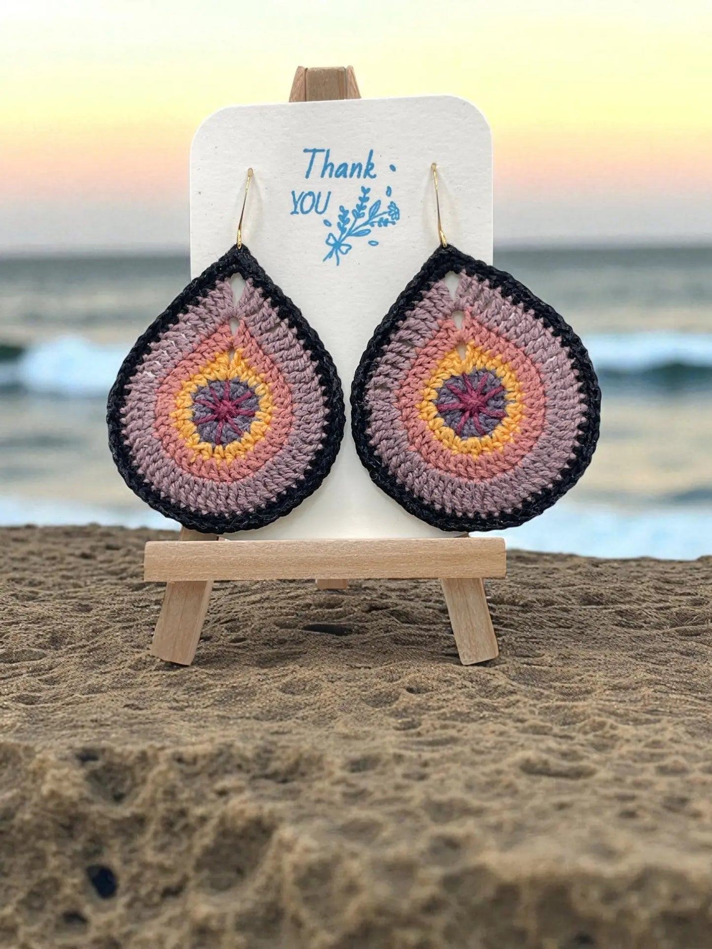 Fancy Teardrop in shades of mauve Tangles & Twine