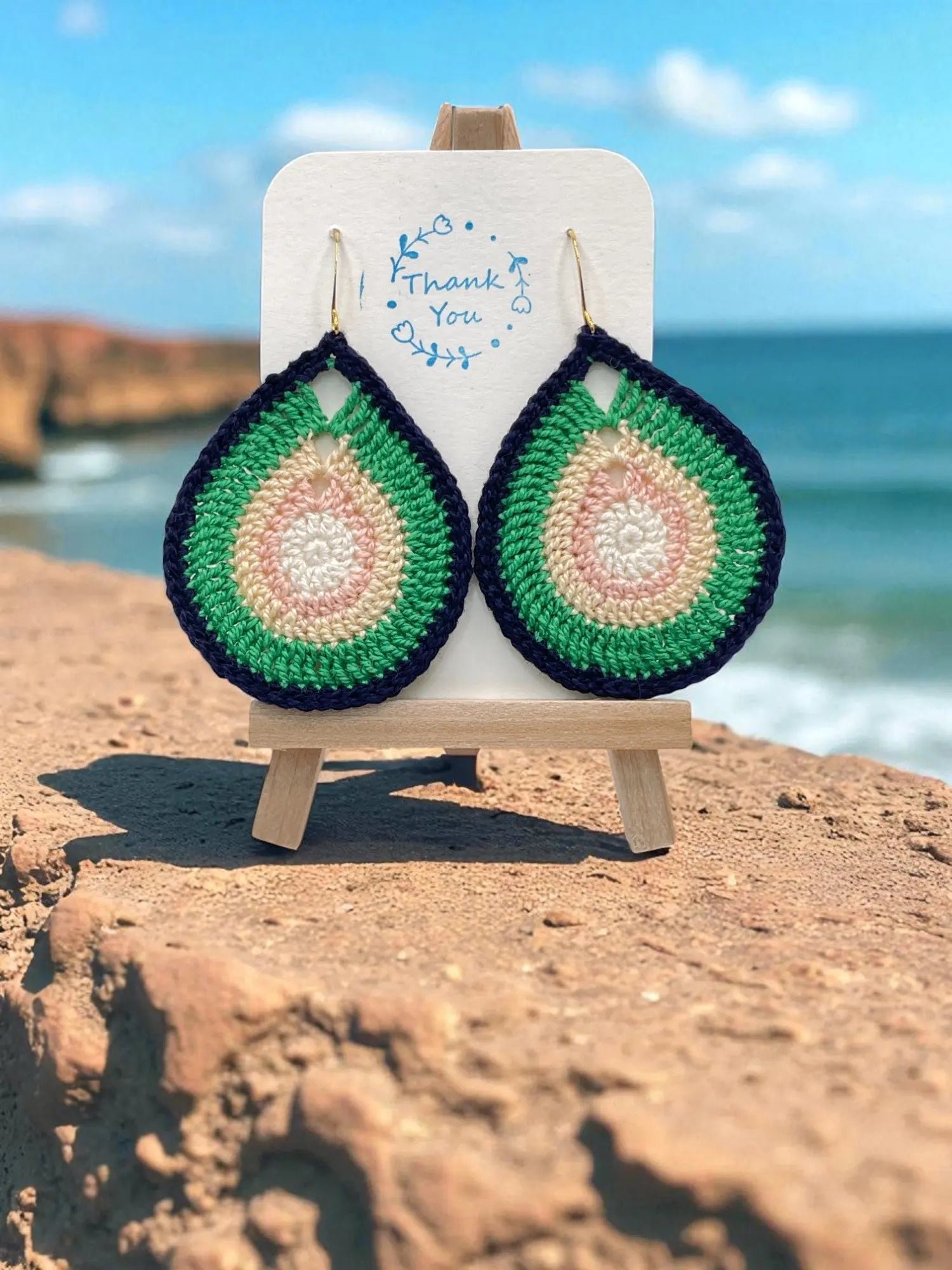 Fancy Teardrop inspired by summer Tangles & Twine