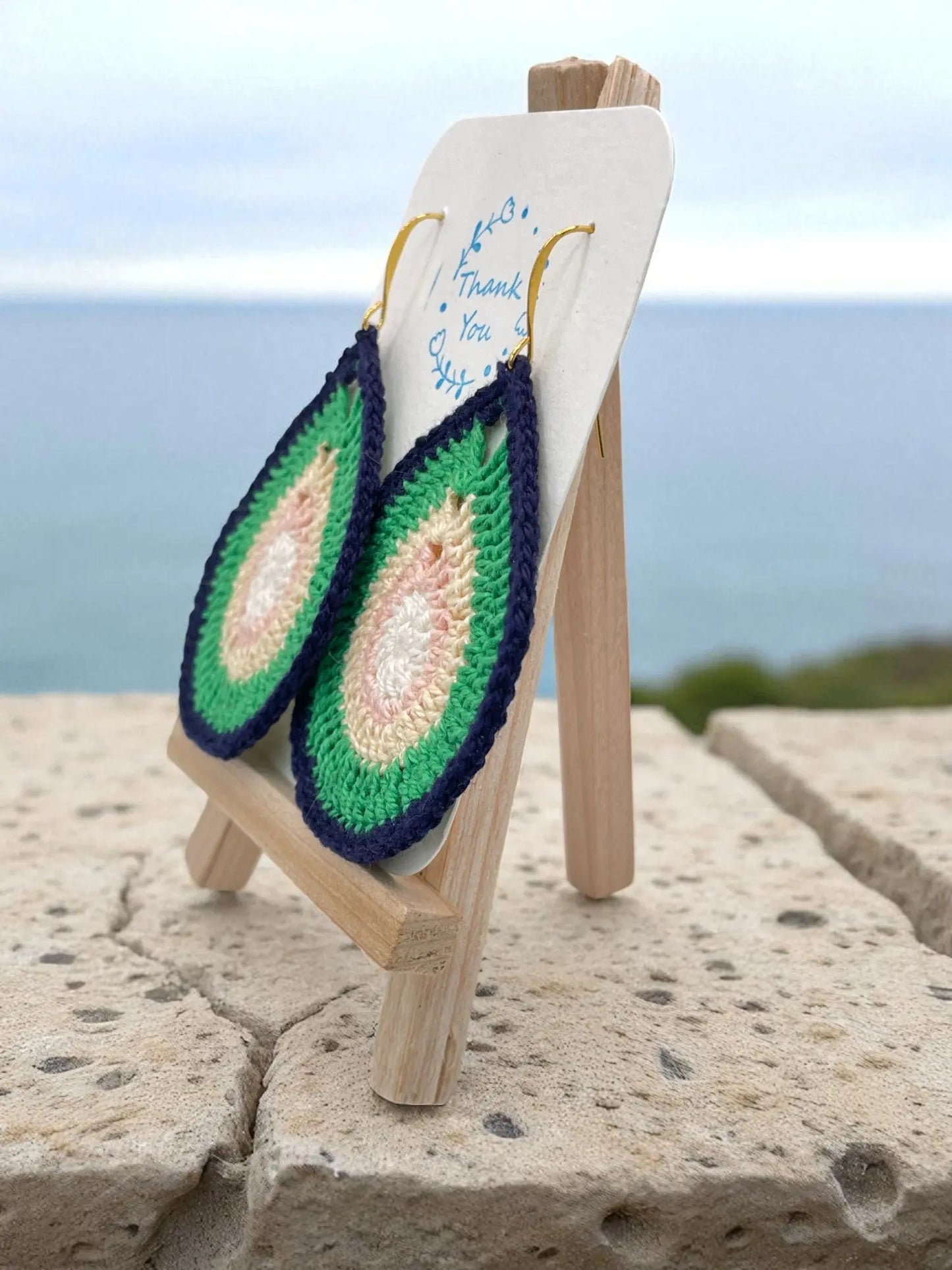 Fancy Teardrop inspired by summer Tangles & Twine