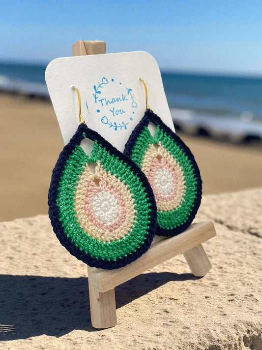 Fancy Teardrop inspired by summer Tangles & Twine