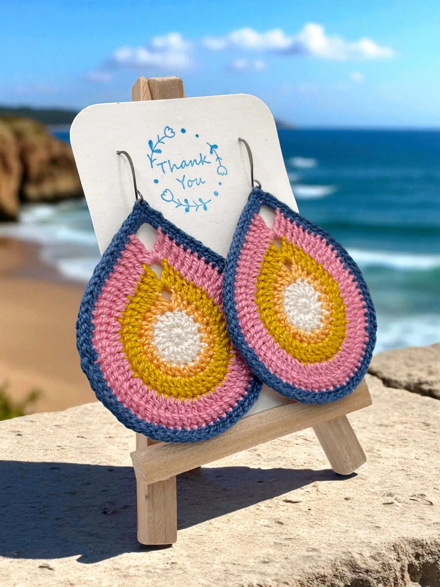 Fancy Teardrop inspired by the beach Tangles & Twine