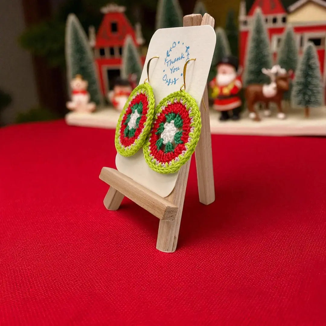 Intricate Discs in Christmas colors Tangles & Twine