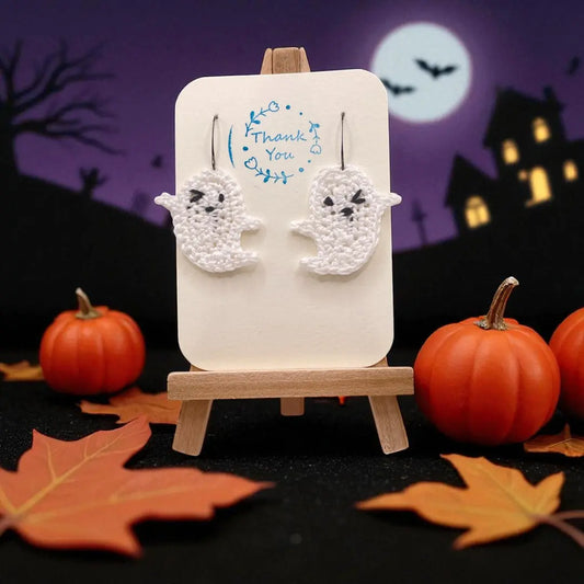 Smiling Ghost (#8) Tangles & Twine