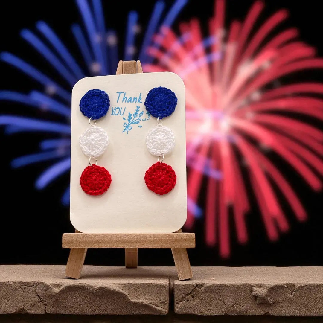 4th of July 'Happy Dots' - Tangles & Twine