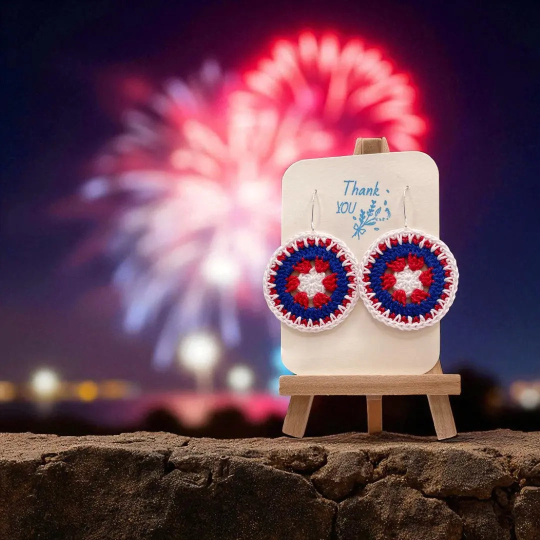 4th of July Intricate Discs (#1) - Tangles & Twine