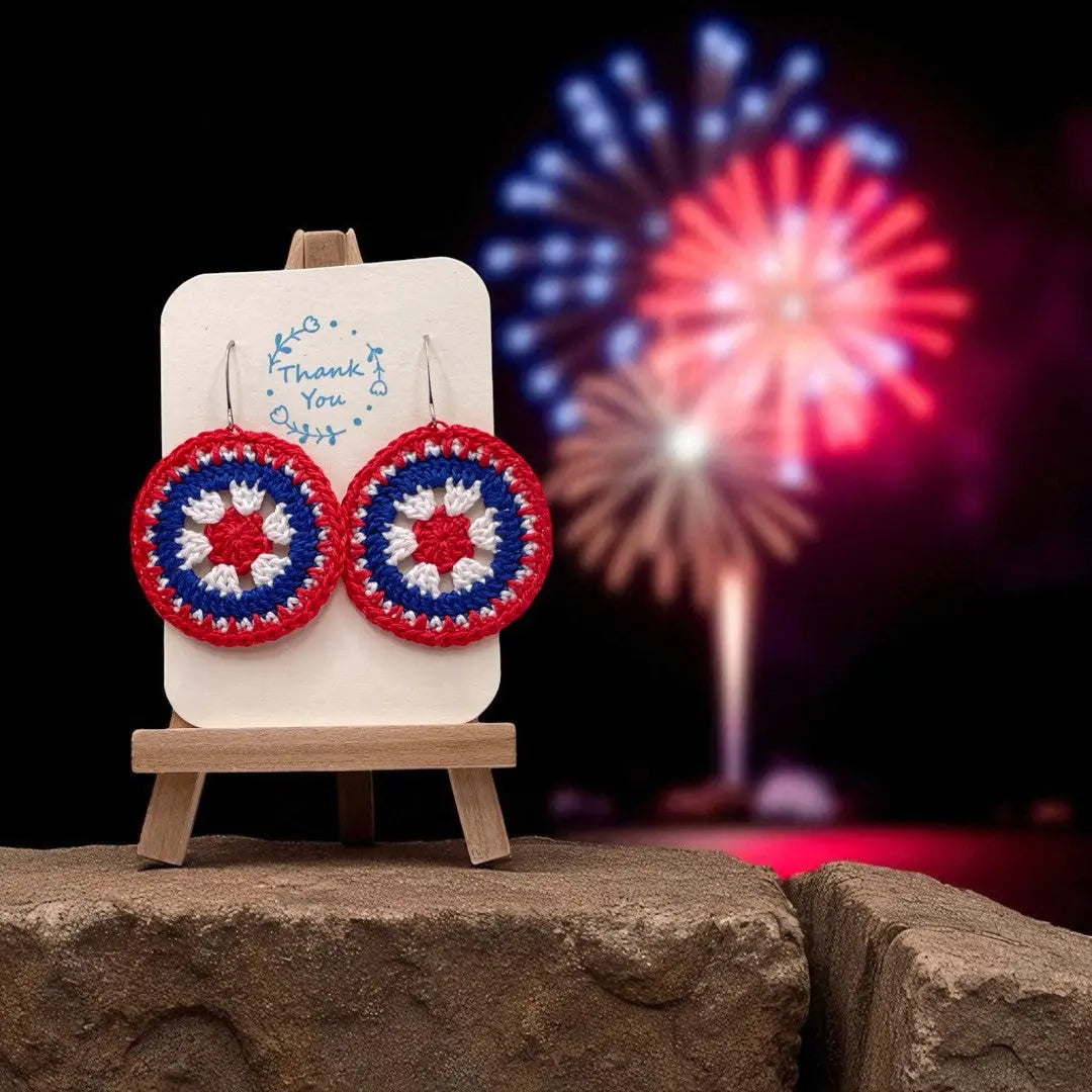 4th of July Intricate Discs (#2) - Tangles & Twine