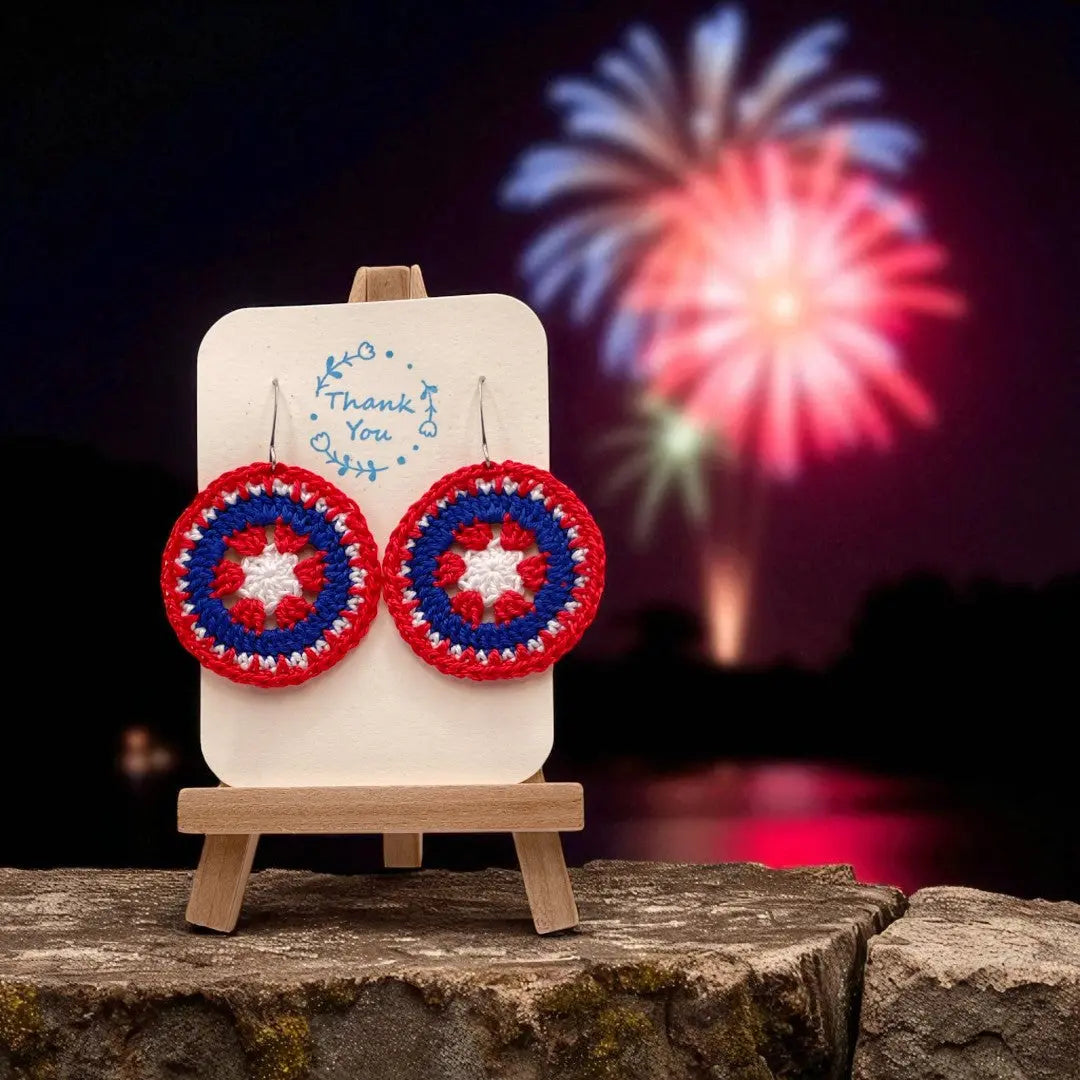 4th of July Intricate Discs (#4) - Tangles & Twine