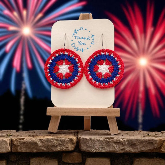 4th of July Intricate Discs (#4) - Tangles & Twine