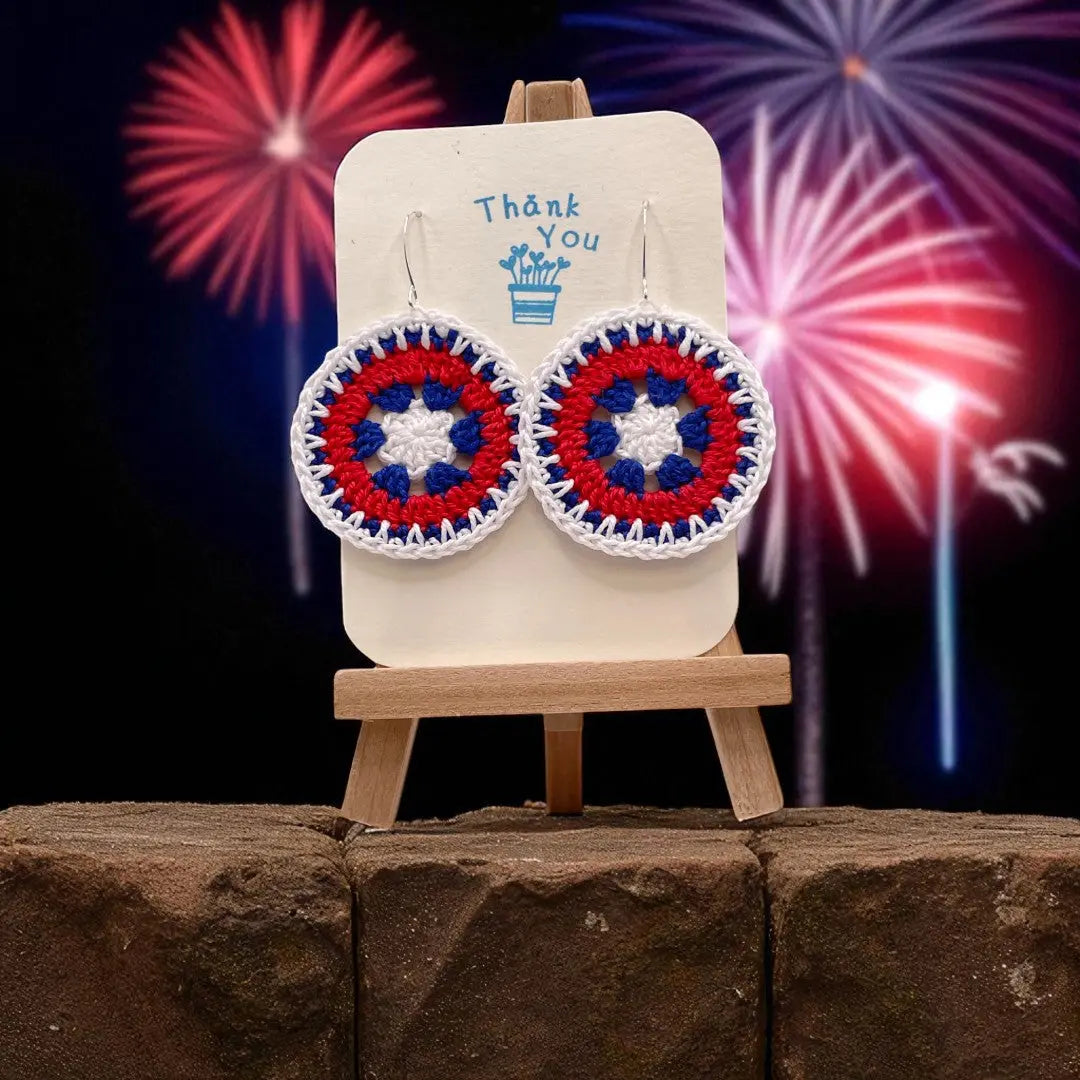 4th of July Intricate Discs (#5) - Tangles & Twine