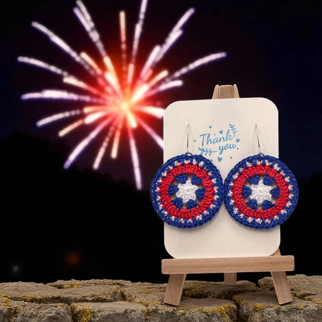 4th of July Intricate Discs (#7) - Tangles & Twine