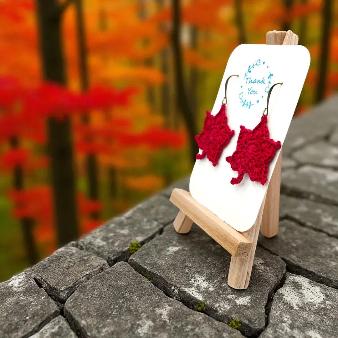 Maple Leaf in currant (#10) Tangles & Twine