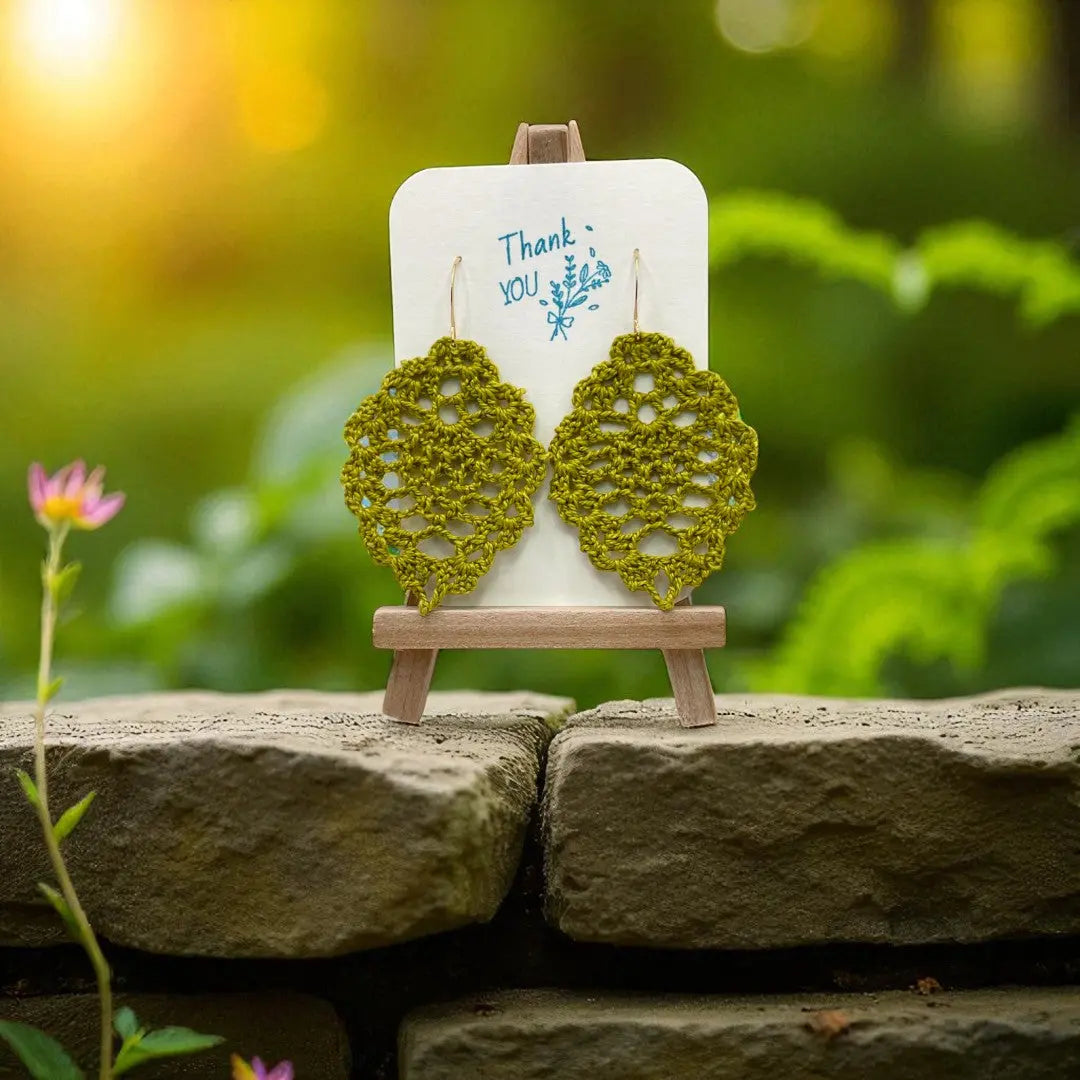 Lacey Pineapple in chartreuse Tangles & Twine