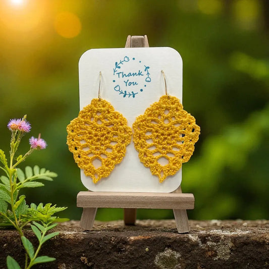 Lacey Pineapple in mustard Tangles & Twine