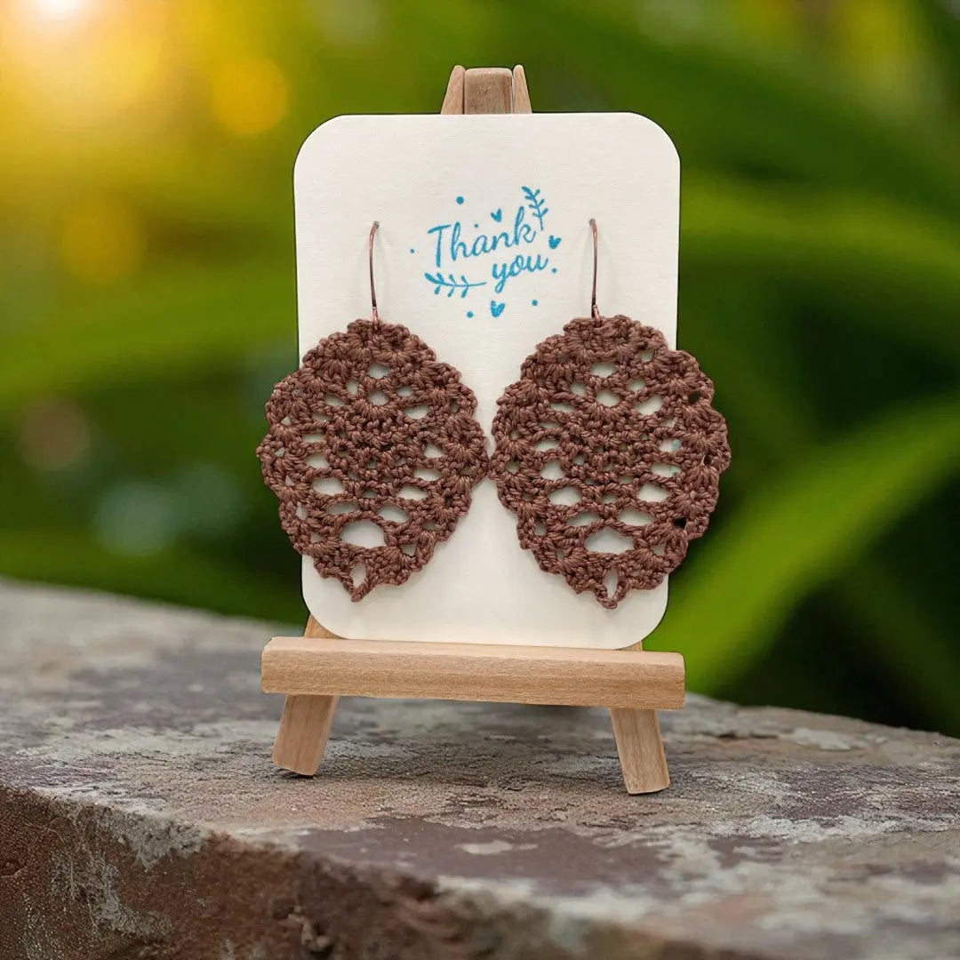 Lacey Pineapple in chocolate Tangles & Twine