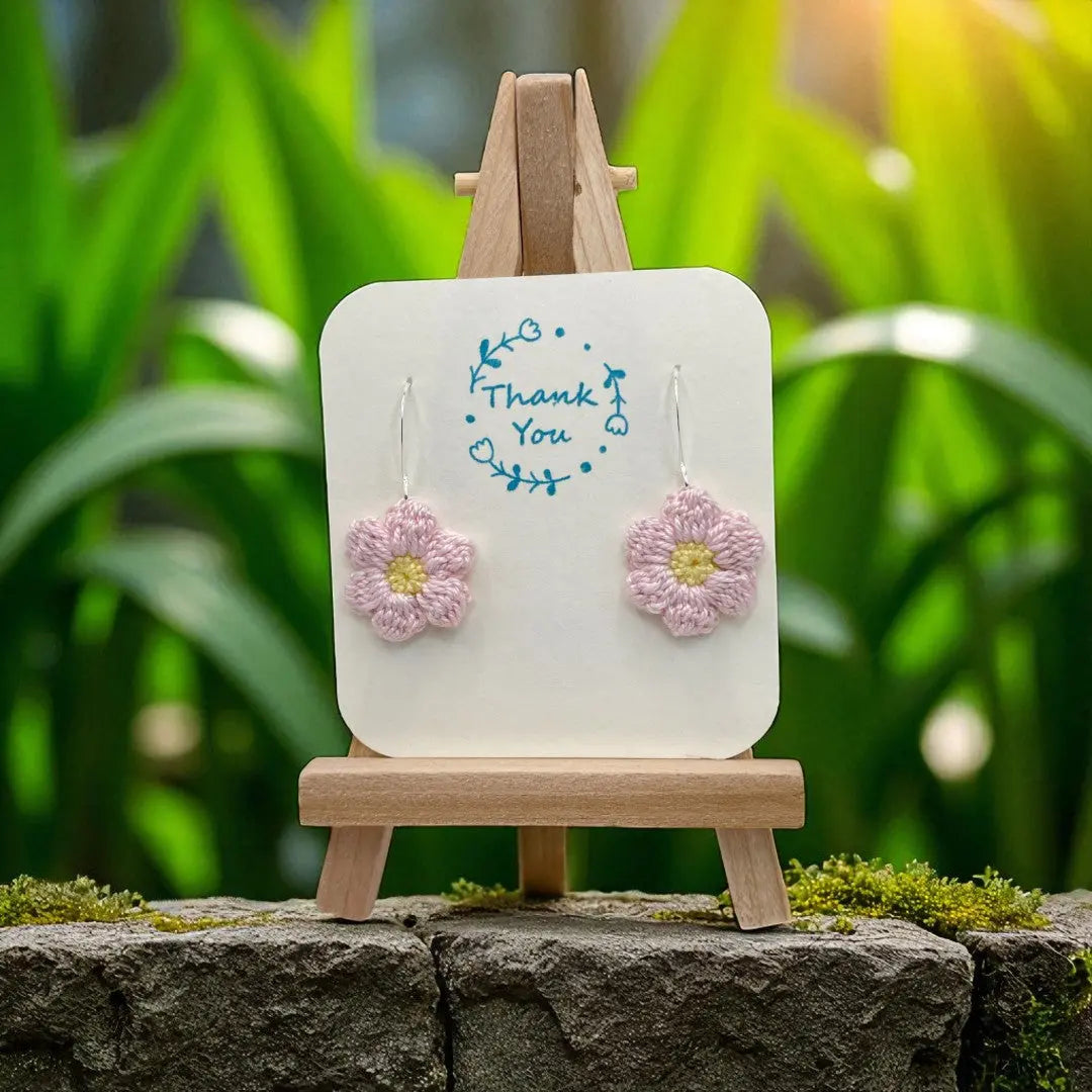 Dangly Puff Flower in light pink Tangles & Twine