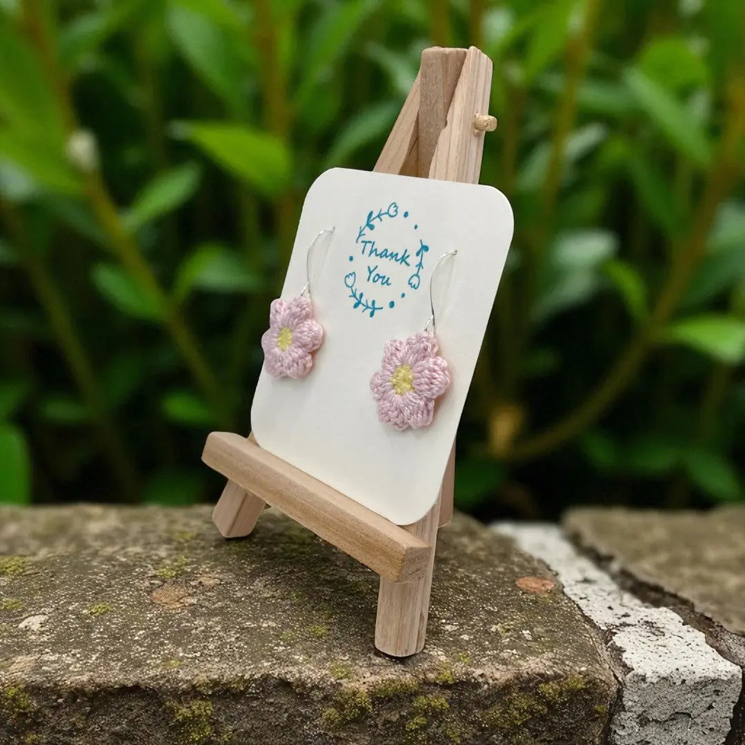 Dangly Puff Flower in light pink Tangles & Twine