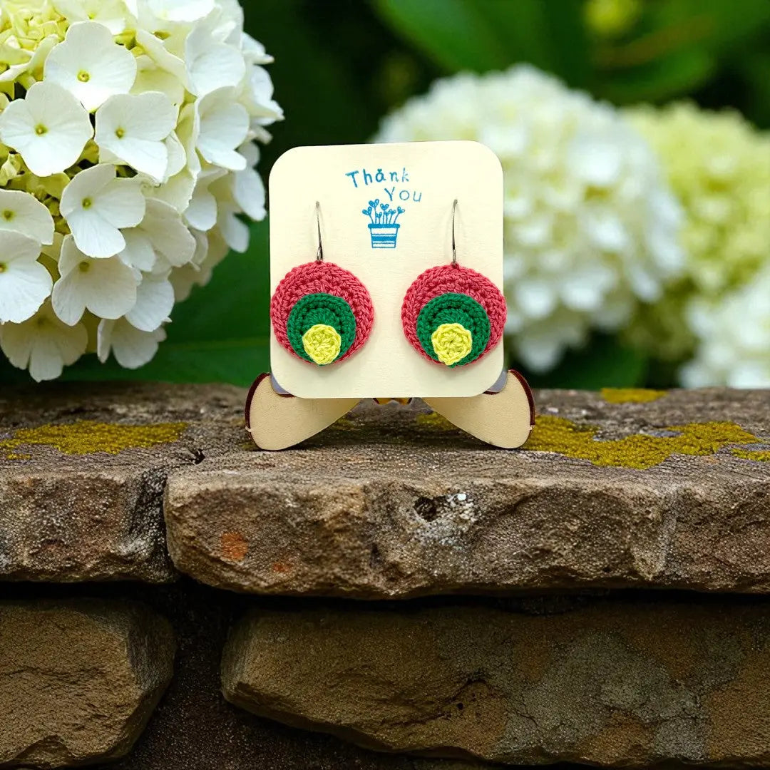 3D Circle in Pink, Green, and Yellow Tangles & Twine