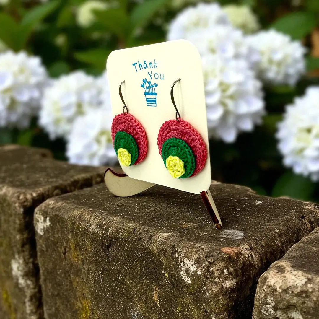 3D Circle in Pink, Green, and Yellow Tangles & Twine