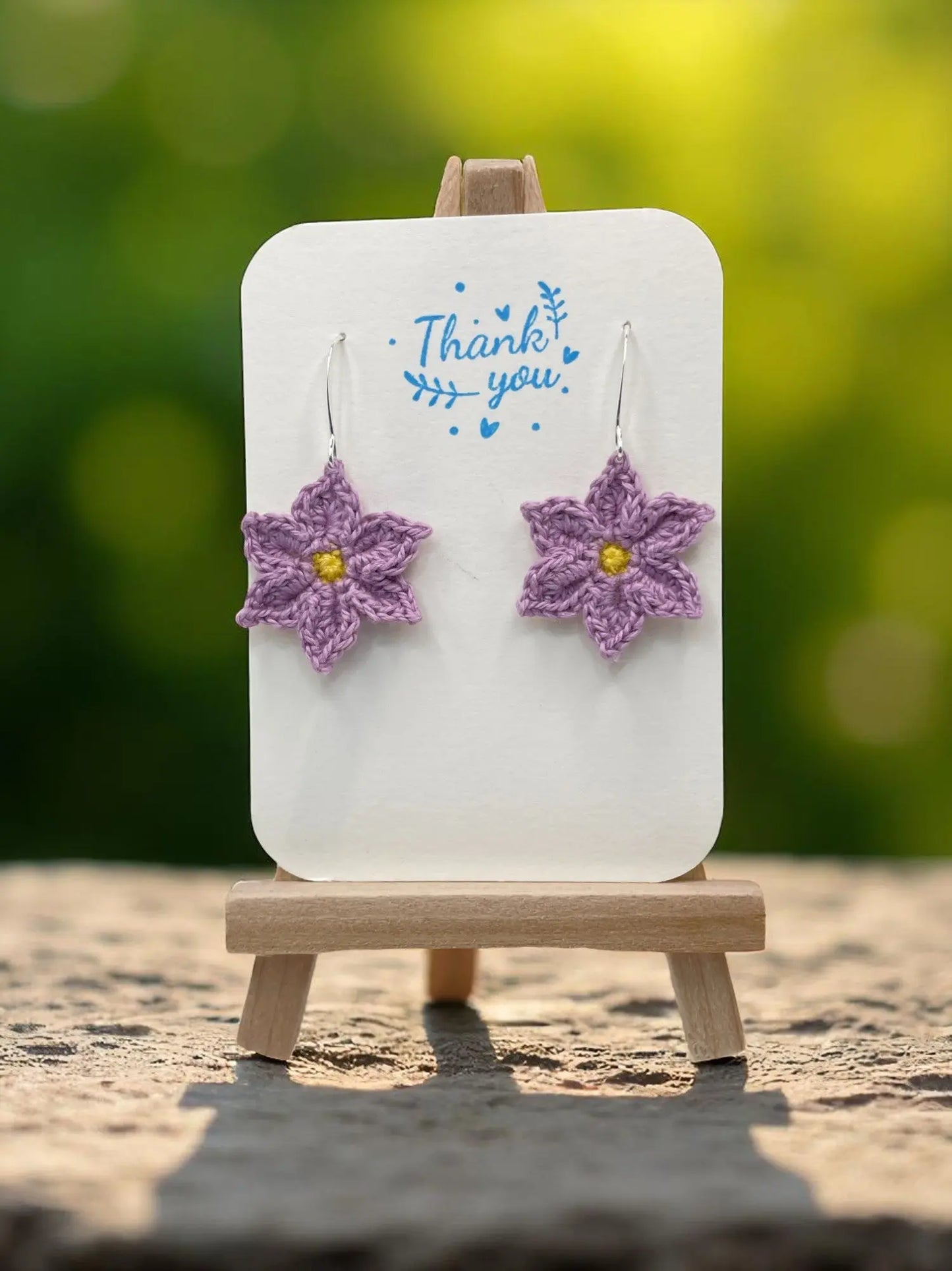 Medium dangly flower in lilac Tangles & Twine