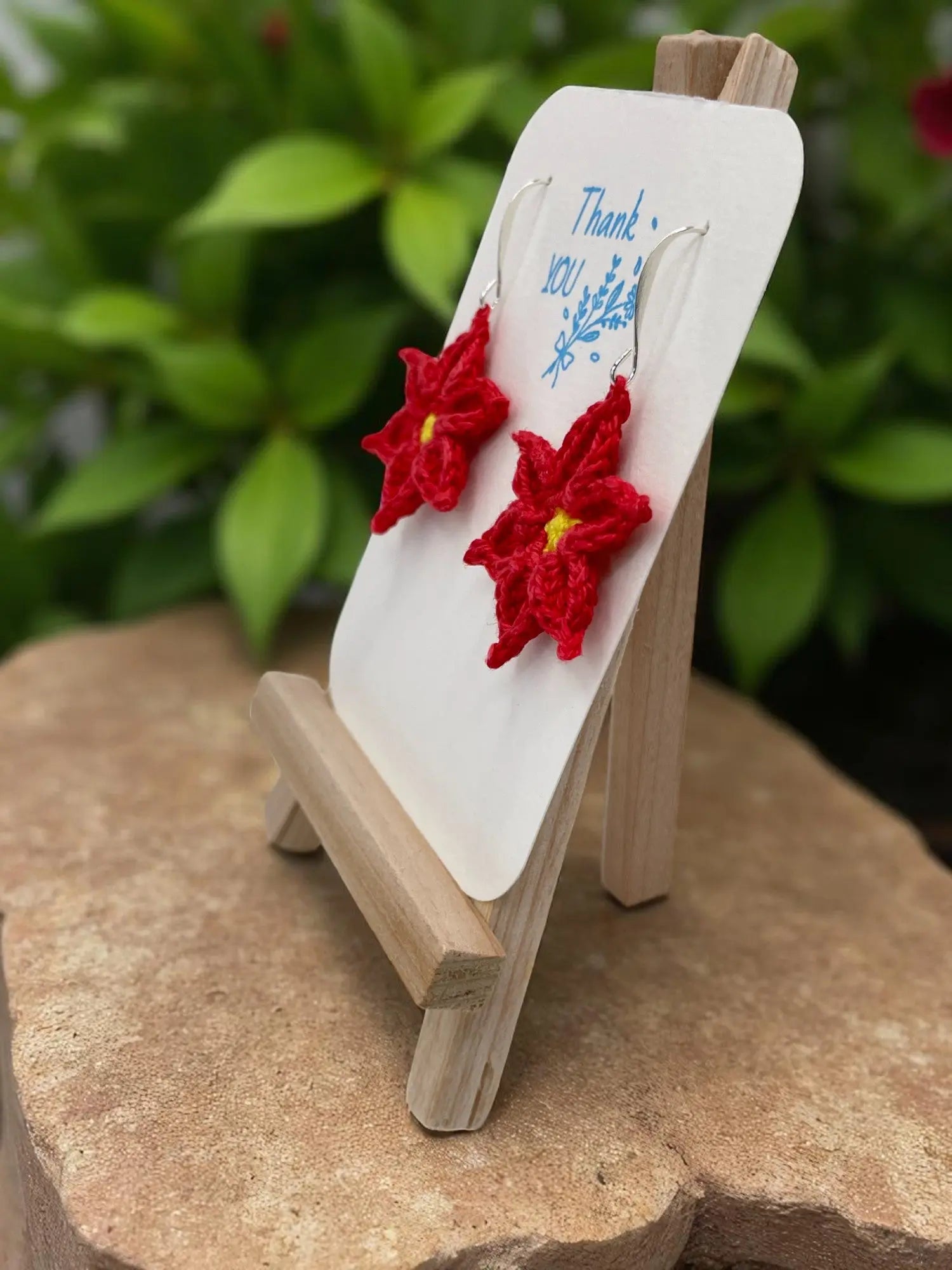 Medium dangly flower in red Tangles & Twine