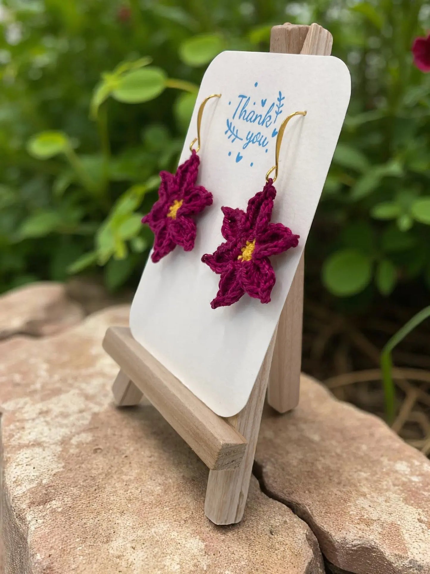 Medium dangly flower in fuchsia Tangles & Twine